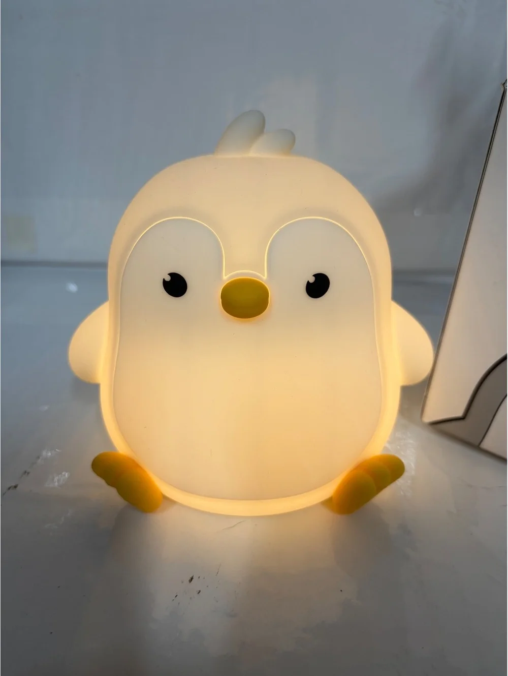 Penguin Sleep Lamp with Adjustable Color and Rechargeable Battery